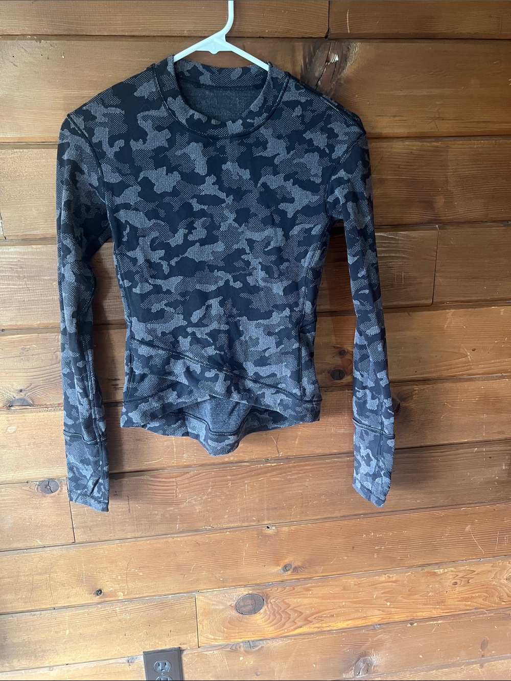 lululemon athletica Gray & Black Camouflage Long Sleeve Athletic Top